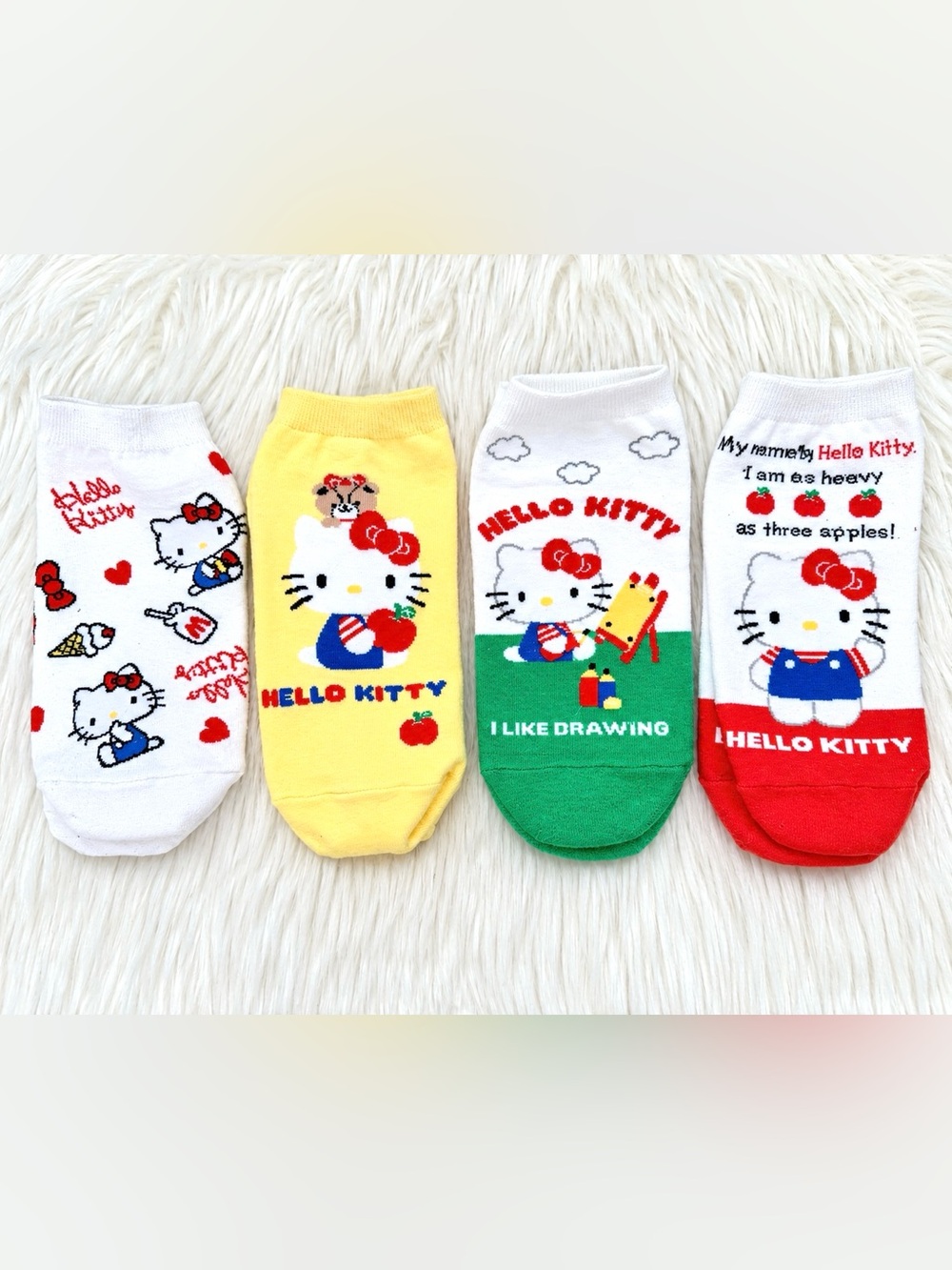 HELLO KITTY SOCKS